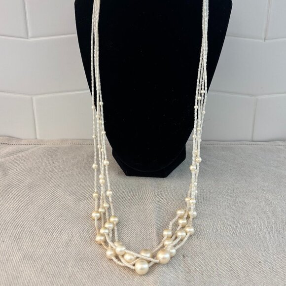 Crown Trifari Faux Pearl Necklace - Vintage - Picture 2 of 6